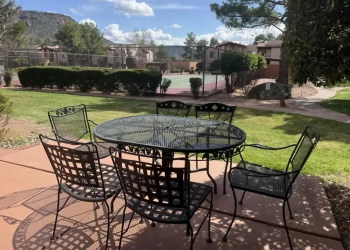 3/2 - Pool, Hot Tubs, Bbq, Tennis & Pickleball Holiday home *