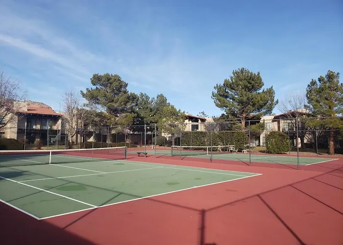 3/2 - Pool, Hot Tubs, Bbq, Tennis & Pickleball Holiday home *