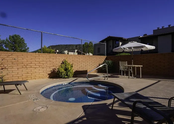 3/2 - Pool, Hot Tubs, Bbq, Tennis & Pickleball *